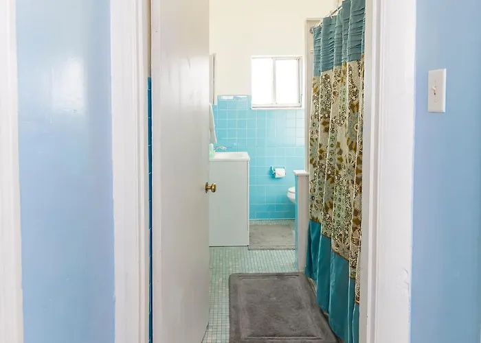 Apartment Stylish - 2 Queen Bed - Easy Hospital Access *