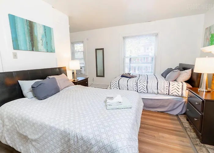 Stylish - 2 Queen Bed - Easy Hospital Access Pittsburgh