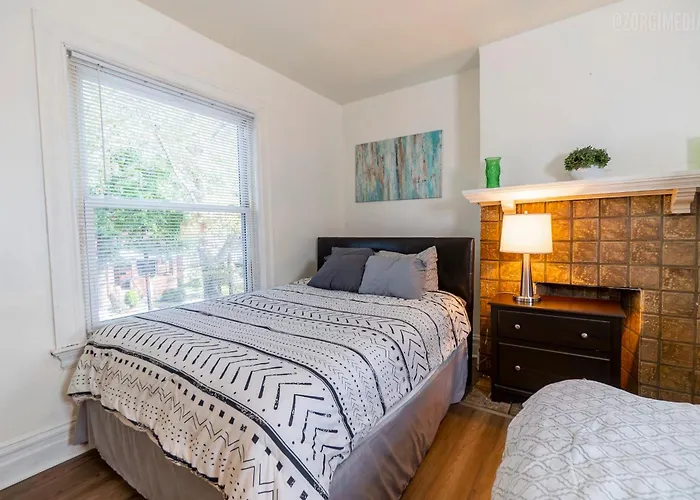 Stylish - 2 Queen Bed - Easy Hospital Access Pittsburgh